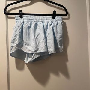 LULULEMON SHORT BUNDLE SIZE 6. grey and white no longer sold. light blue
